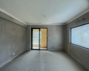 杭氧和院西边套大三房,中间楼层,采光好,视野好,随时看房