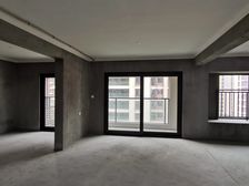 雅戈尔江上4室2厅2卫南朝向430.0万元/套出售