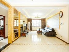 一层!南北通透!双卫!精装!位置好无遮挡!满五!看房方便