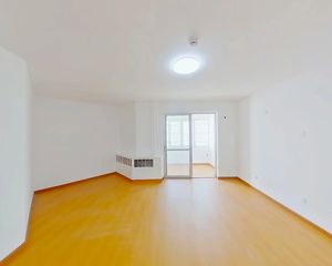 汇园公寓 南北通透三居 单价低 看房方便 上户型