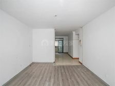 大四房一梯两户房 率高 看房随时方便 税少 可刀