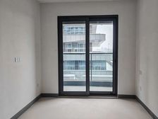 滨河沁月府4室2厅2卫南朝向380.0万元/套出售