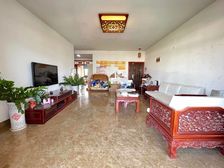 南北通透 中房翡翠园 4室2厅 精装修 零首付多贷