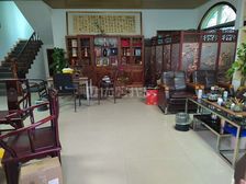 位置中心安静的独栋别墅 占地398平 做有凉亭可停三部车