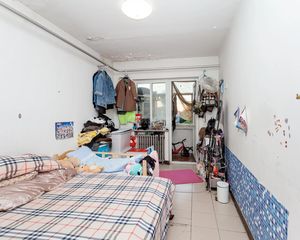 地铁八号线沿线 满五年 商品房
