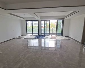 保利天悦三期3室2厅2卫南朝向439.0万元/套出售