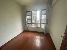 精装4+1房看小区园林,有钥匙看房方便。