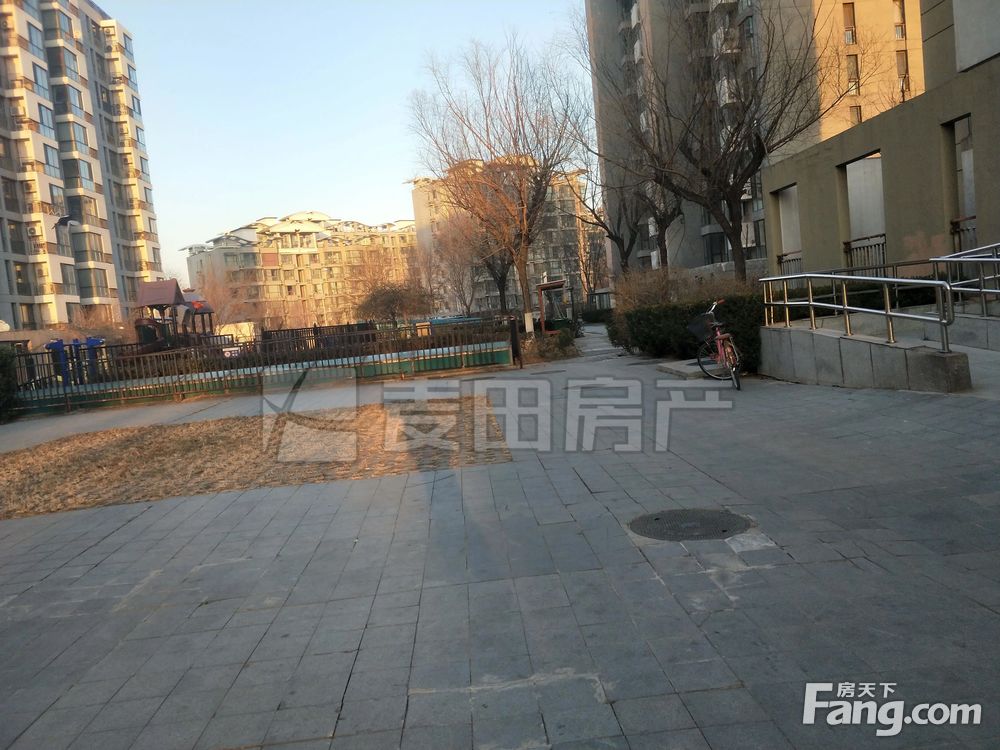 小区相关图