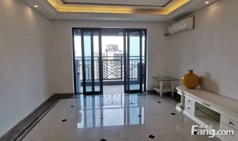中海花湾壹号 4 房 140 方