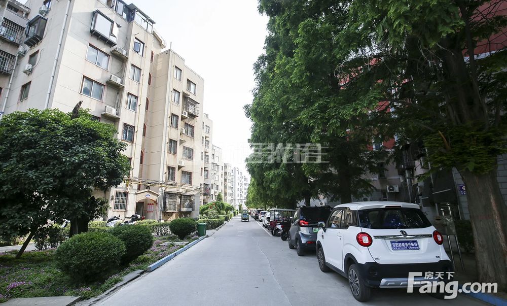 兴隆花园1楼复式5室2厅4卫带20平花园,洛阳涧西南昌路兴隆花园二手房