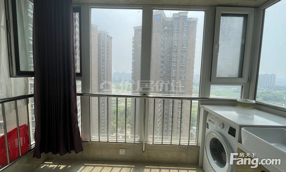 87平电梯房2室富地蓝泊湾