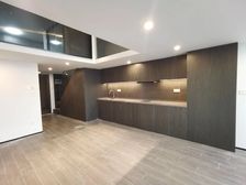 (免三年物业费)亚洲之窗!现房!看房方便!好楼层!马上住