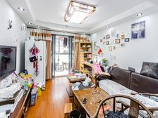 幸福未来花园三室二厅户型方正自住装修 视野开阔 拎包入住