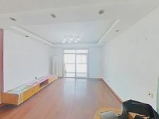 贵峰苑五期新上商品房顶楼送阁楼。看房方便