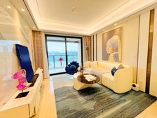 旁可少,价钱能谈,还送管理费 阳台朝南看花园