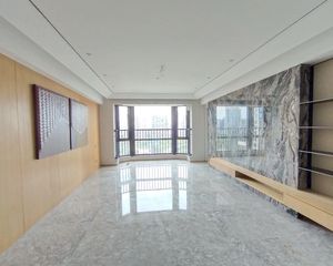 江山万里三期4室2厅3卫南朝向1415.0万元/套出售