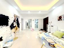 三角咀家园 精装小户 两房朝南 双阳台 诚心出售 !