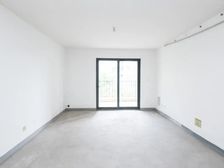 中海星湖国际,南北通透,纯毛坯四房,中间楼层,安静位置