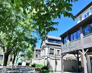 【万科电梯合院】万科205平精装4居室实面235平389万