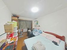 潍坊六村,视野采光好,小区中间位置,满五年v1,业主诚意出售