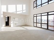 中粮·瑞府 采光视野好 单层150平 可停车5台 有钥匙