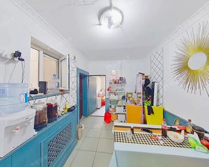 甘露园一区大院里南北2居紧邻地铁1号线6号线大悦城