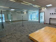 (特价!特价!37元每平!)边位双面采光!华贸大厦写字楼