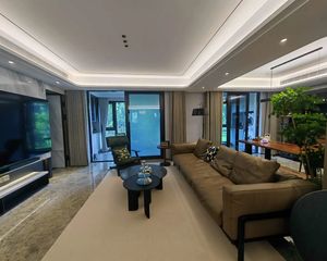 江皓府4室2厅3卫南朝向860.0万元/套出售
