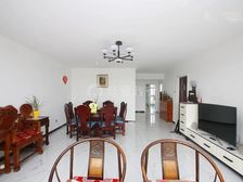 窦店 · 世界名园A区 ·精装修 电梯房 前后无遮挡。