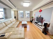 风景英伦 买一层送2层 楼层好 视野无遮挡