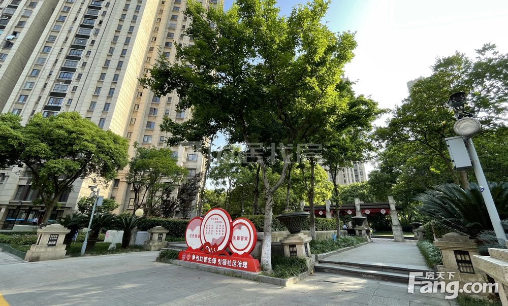 外滩印象花园精装2室
