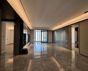 明湖悦府5室2厅3卫南朝向1200.0万元/套出售