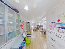 新上东西通透三居室,装修保养好,满五年商品房本