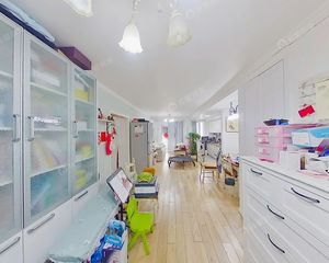 新上东西通透三居室,装修保养好,满五年商品房本