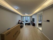 唐庭一号精装三室没住过 中高楼层采光好 诚心卖