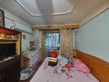 角门地铁口 通透两居 步梯一层 160万元