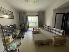 民族大学地铁口边上精装大三房朝南户型业主急卖 随时看房