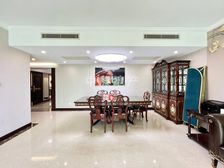 世茂滨江花园3房出售带车位 价格好谈 税少 钥匙房有车位