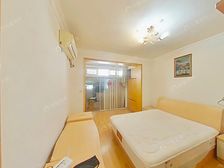 紫竹一楼送院子!有钥匙随时看!低楼层出行方便!