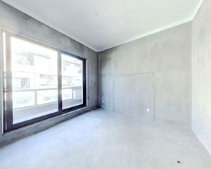 海曙印象城和姚江边 次新商品联排别墅 有小院 带车位