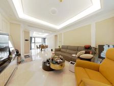 一品滨江湾【东区】精装4房自住保养好,镇安+七中,诚心出售