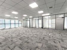 南部杉杉大厦 奥克斯大厦355平 东南朝向 隔间可定制