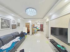 2012年电梯次新房,精装修大双南户型,拎包入住,地鉄口位置