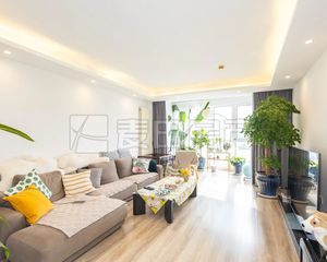 全新博洛尼)西向大两居)燕莎亮马河畔)尽览都市繁华)随时看