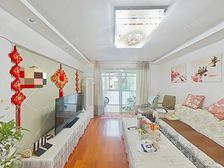 09年三房,南北双阳台,满五年,非顶楼