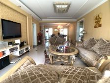 房东急需用钱,出售南朝向精装修1290万元