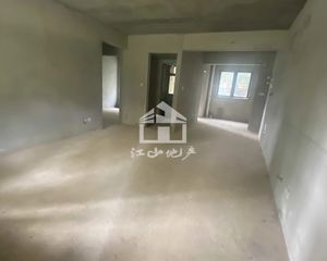 海普四季绿城 4房2厅92万