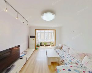 05年商品社区 南北通透 南向双阳台 集中供暖 看房方便
