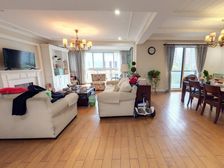 波波城4室3厅3卫南朝向790.0万元/套出售