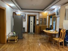 胜丰社区96弄3室2厅2卫南朝向175.0万元/套出售